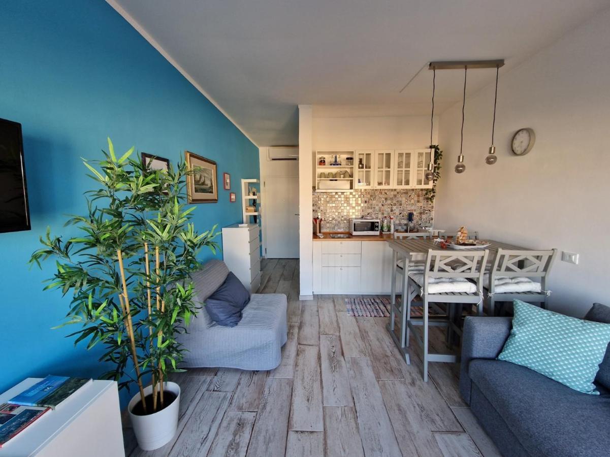 Casa Marina - Monolocale Vista Mare Apartment Follonica Exterior photo